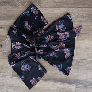 Jessica Simpson Boho V-Neck Floral Blouse with Belt Size Small Women's